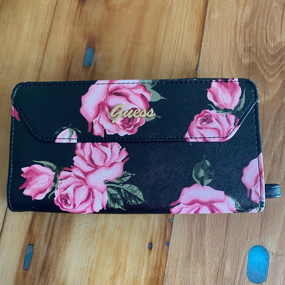 Guess wallet floral print lightly used